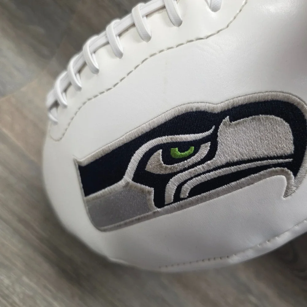 Seattle Seahawks Football 2005 NFC Championship Jarden Sports Champs Display